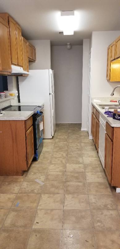 House for rent at 906 Austin St #A, Arlington, TX 76012