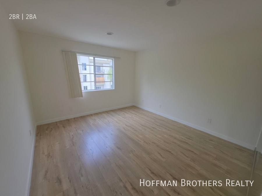 Apartment for rent at 2050 S Bentley Ave #PH5, Los Angeles, CA 90025