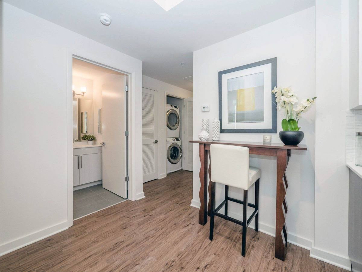 Apartment for rent at 707 N Wells, Chicago, IL 60654