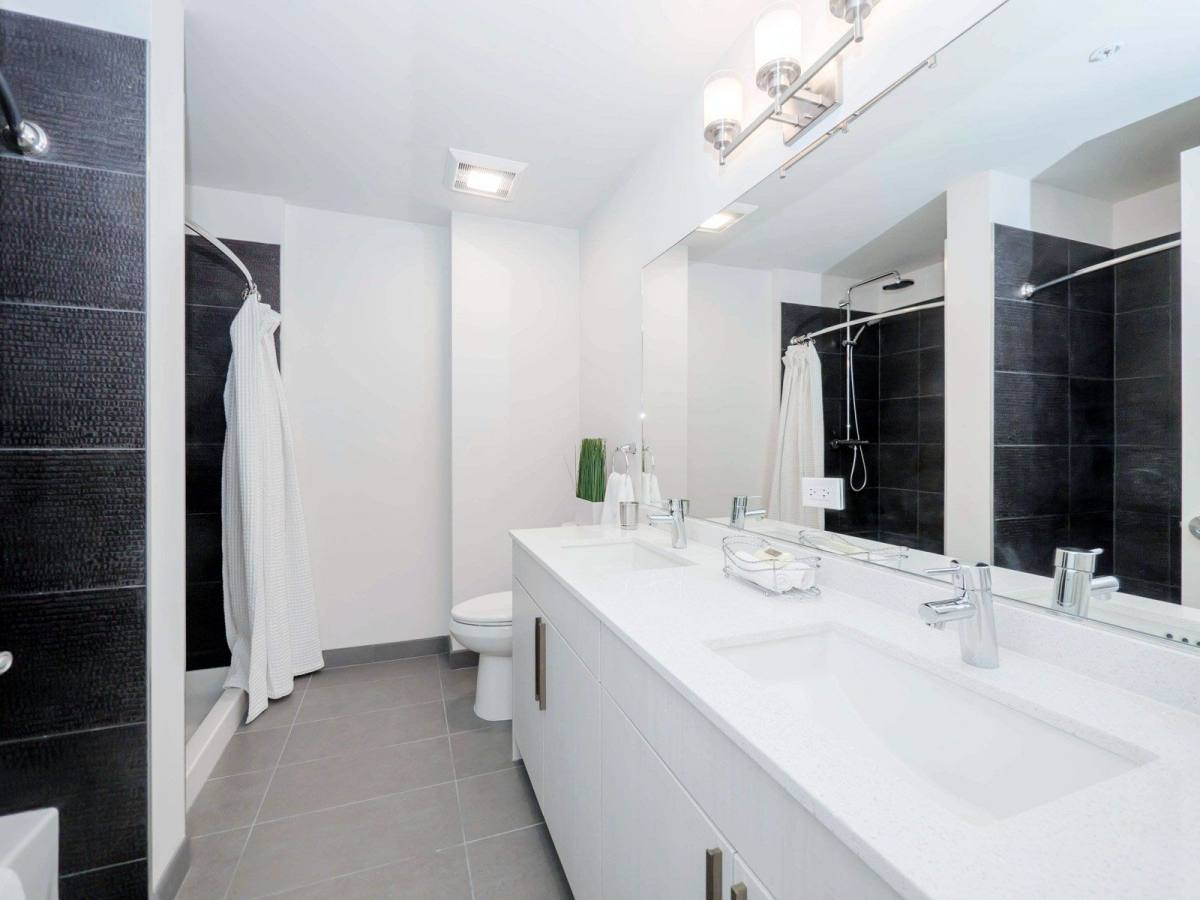 Apartment for rent at 707 N Wells, Chicago, IL 60654