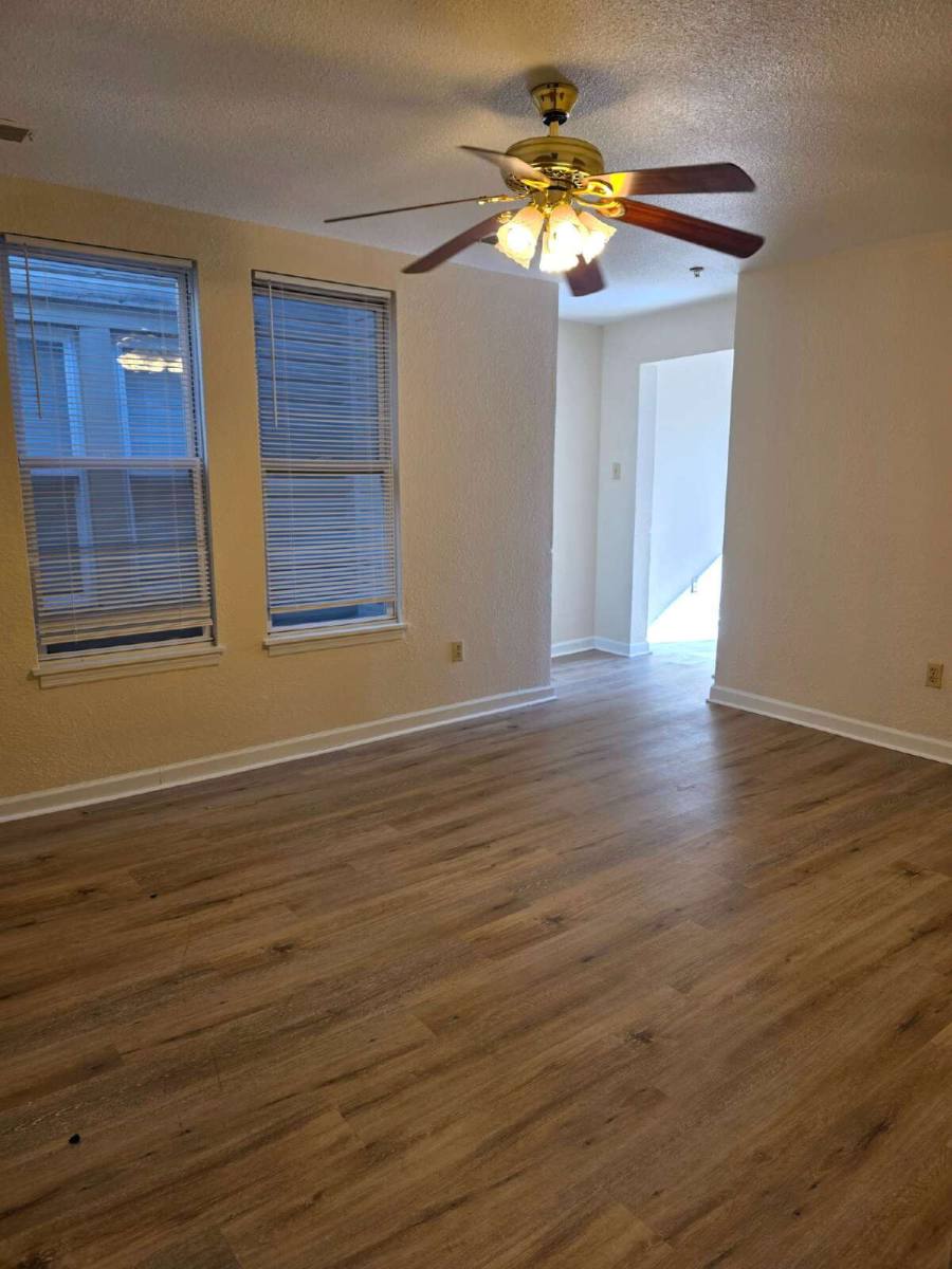 Apartment for rent at 116 W 8th Ave #4B, Homestead, PA 15120
