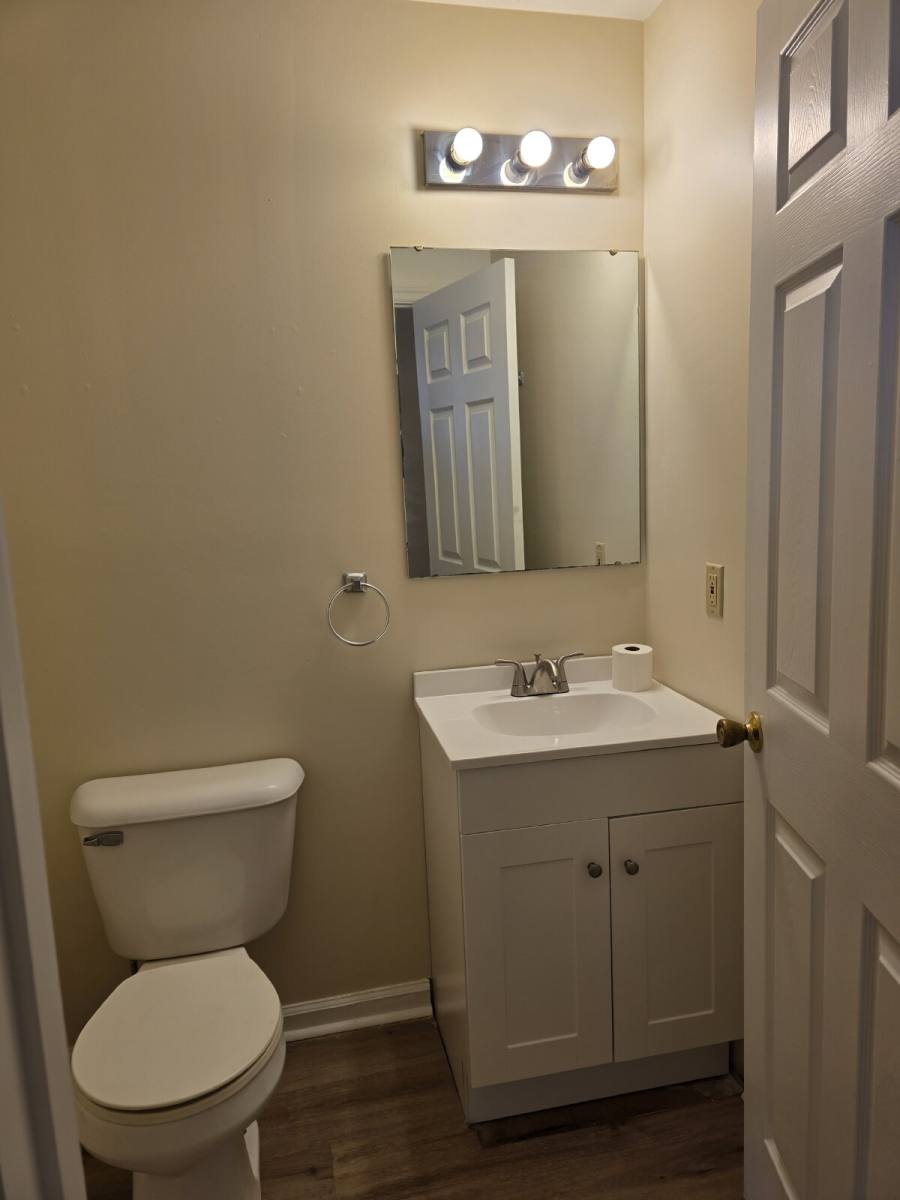 Apartment for rent at 116 W 8th Ave #4B, Homestead, PA 15120