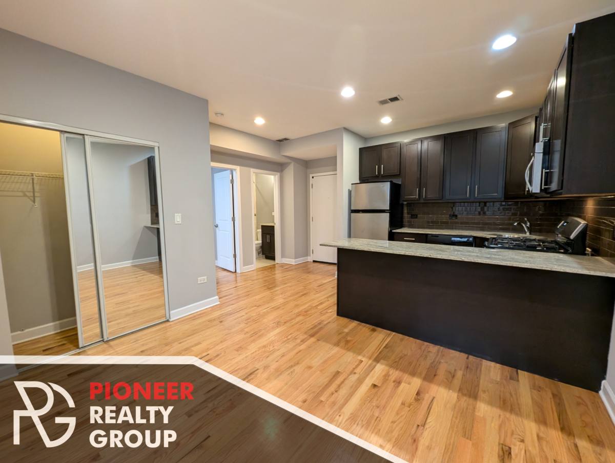 Apartment for rent at 4759 N Maplewood Ave, Chicago, IL 60625