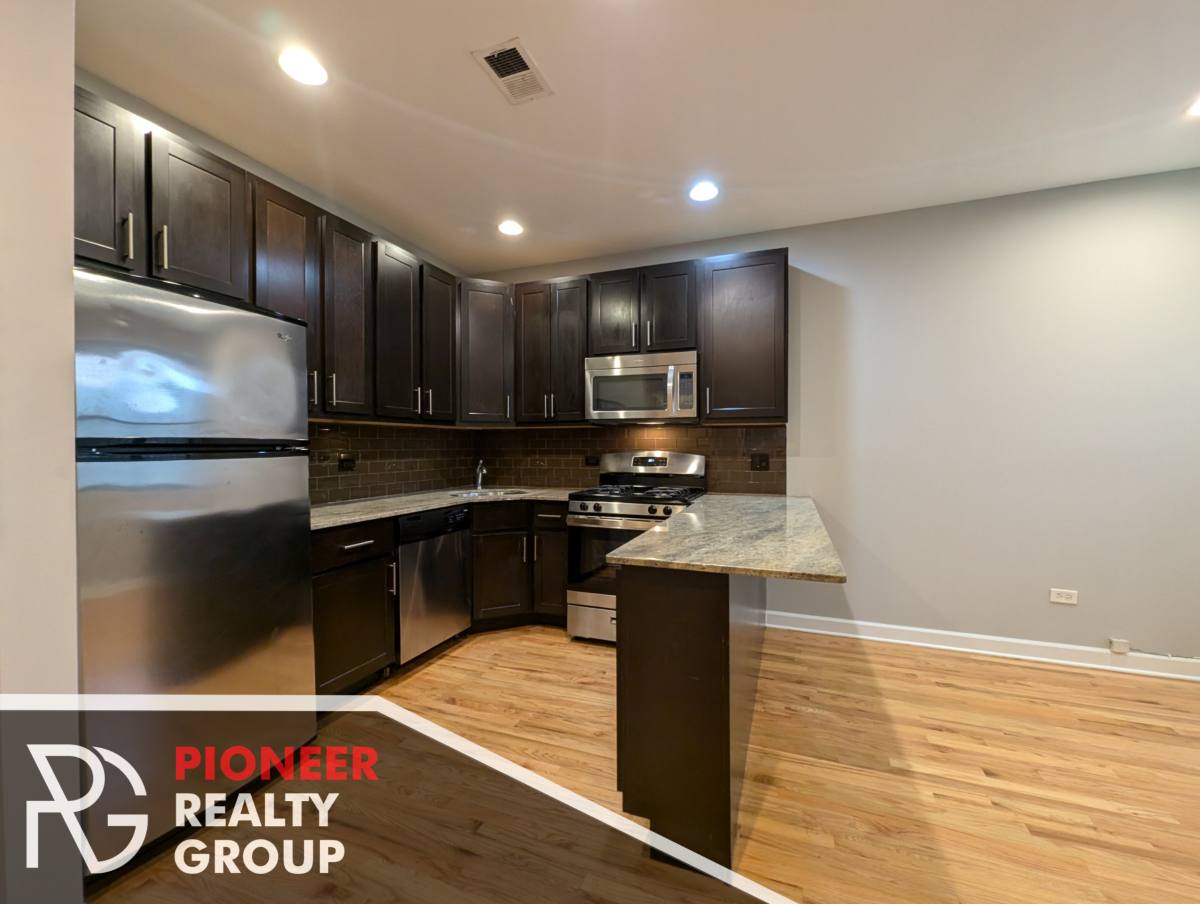 Apartment for rent at 4759 N Maplewood Ave, Chicago, IL 60625