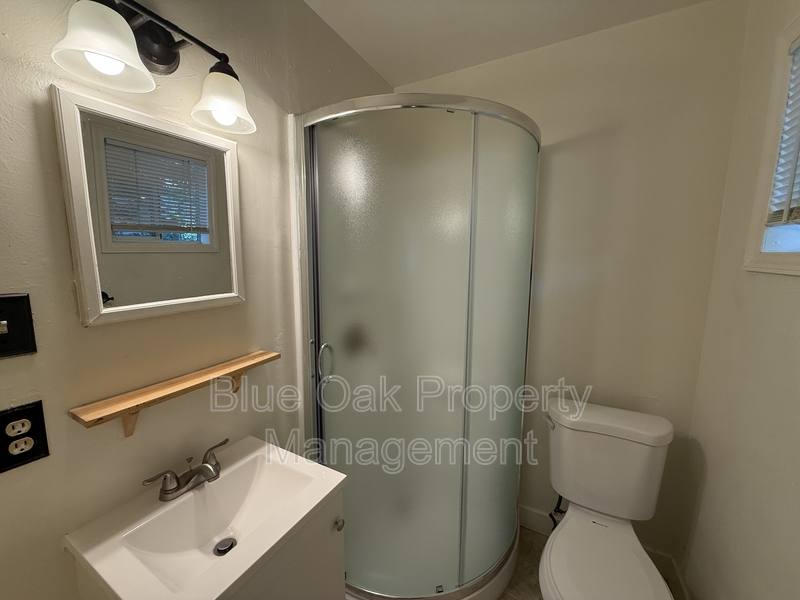 Apartment for rent at 422 W 17th St, Chico, CA 95928