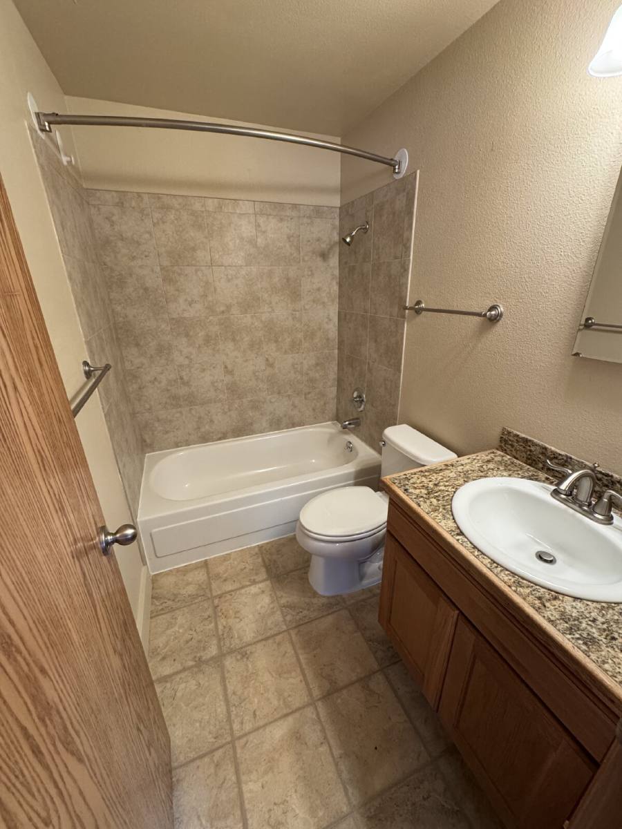 Apartment for rent at 6651 E Burnside, Portland, OR 97215