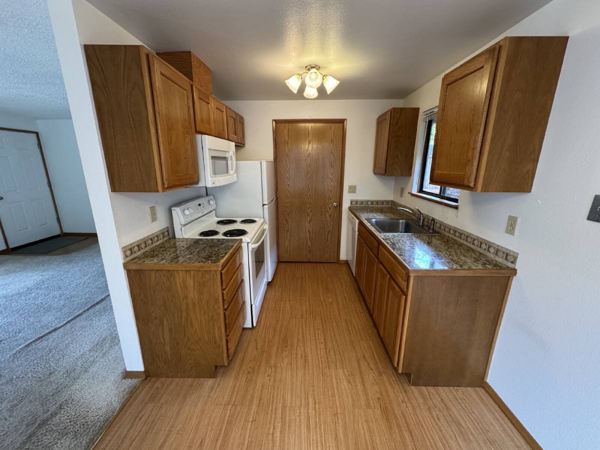 Apartment for rent at 6651 E Burnside, Portland, OR 97215