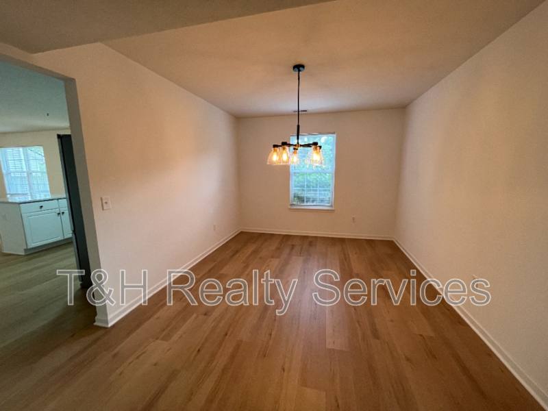 House for rent at 14952 Oak Rd, Carmel, IN 46033