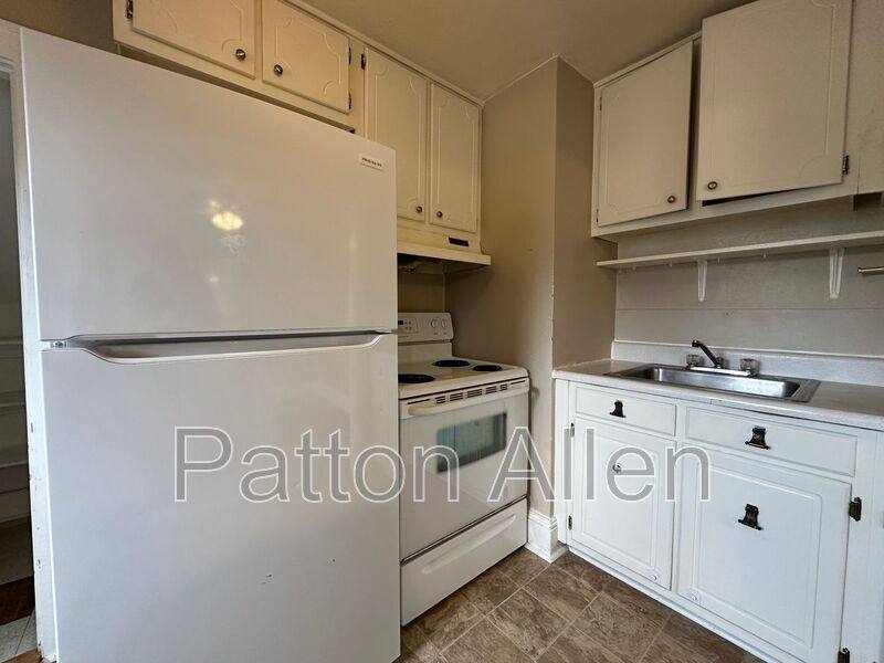 Apartment for rent at 89 Vermont Ave #3, Asheville, NC 28806