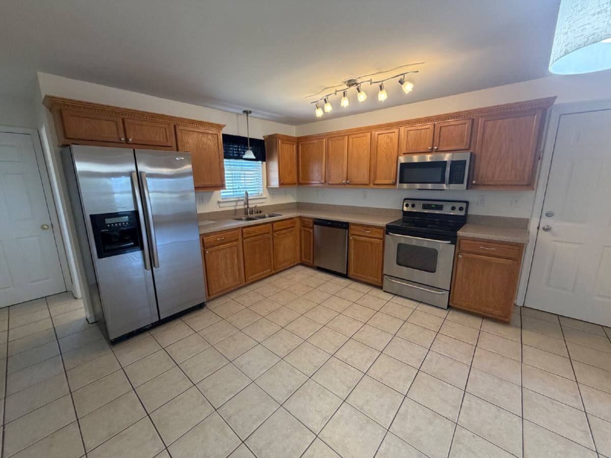 House for rent at 1609 Cadmus Court, Glen Allen, VA 23059