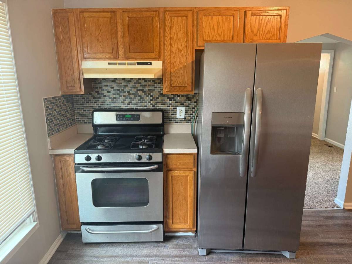 House for rent at 27881 O'Neil St, Roseville, MI 48066
