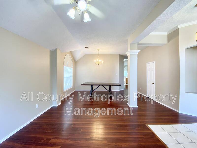 House for rent at 813 Snapdragon Lane, Plano, TX 75075