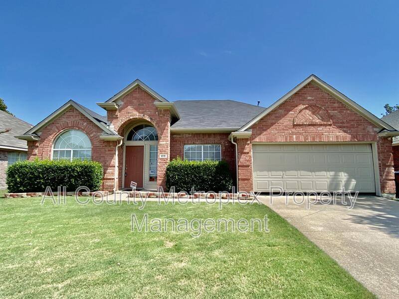 House for rent at 813 Snapdragon Lane, Plano, TX 75075