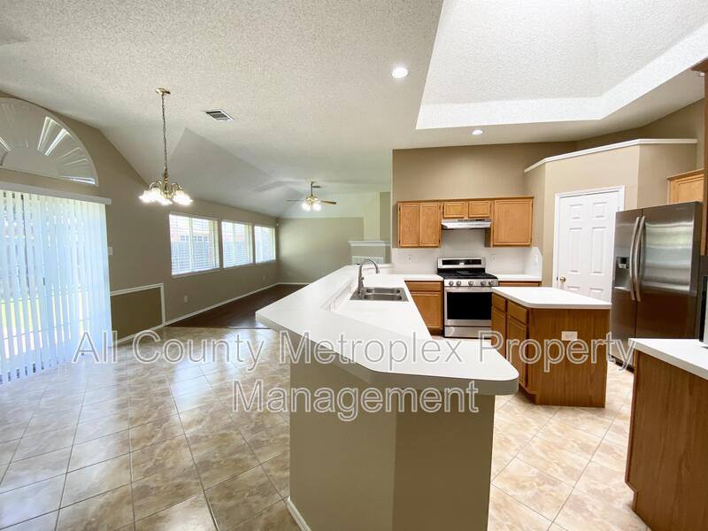 House for rent at 813 Snapdragon Lane, Plano, TX 75075