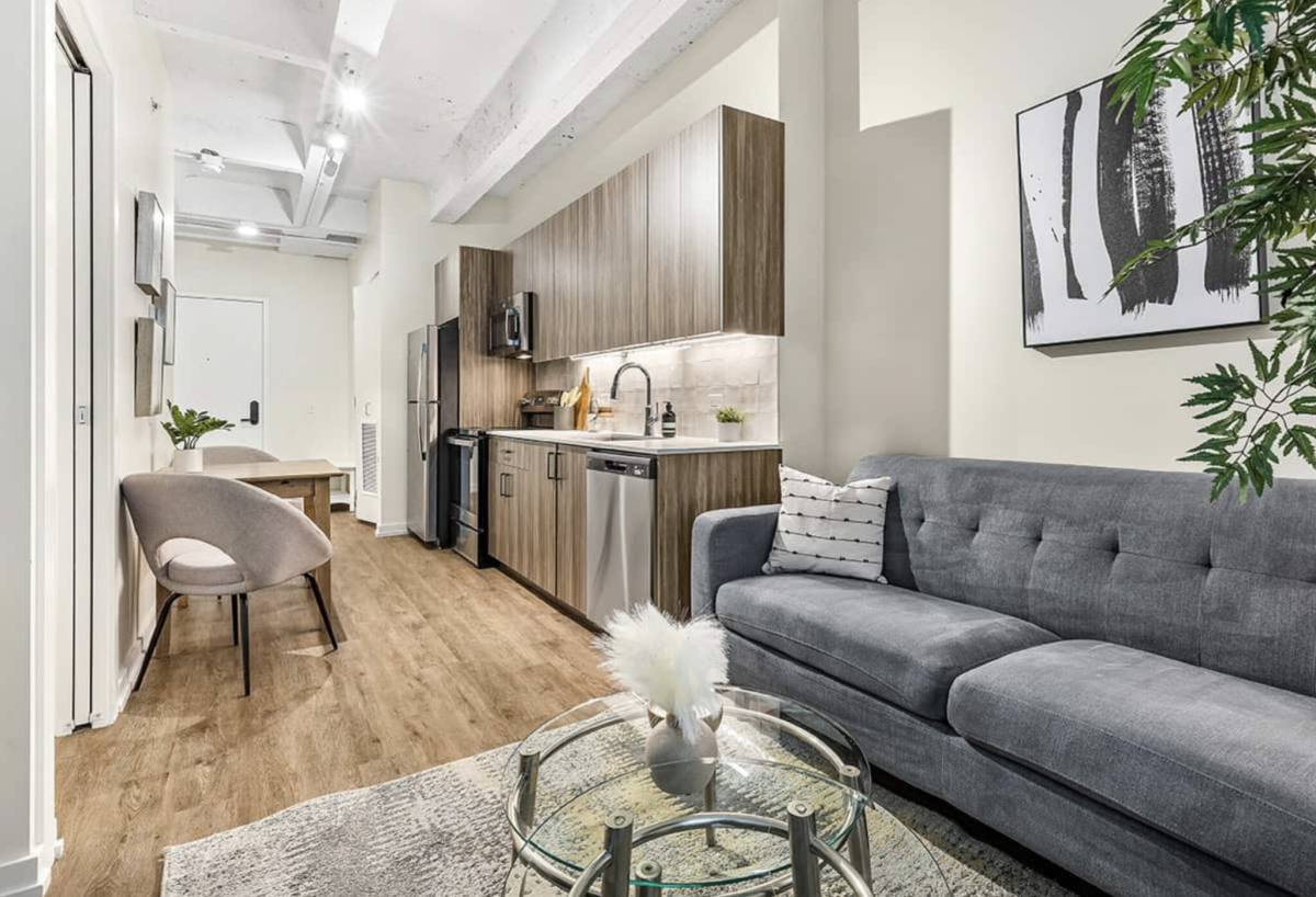 Apartment for rent at 3121 N Broadway St, Chicago, IL 60657