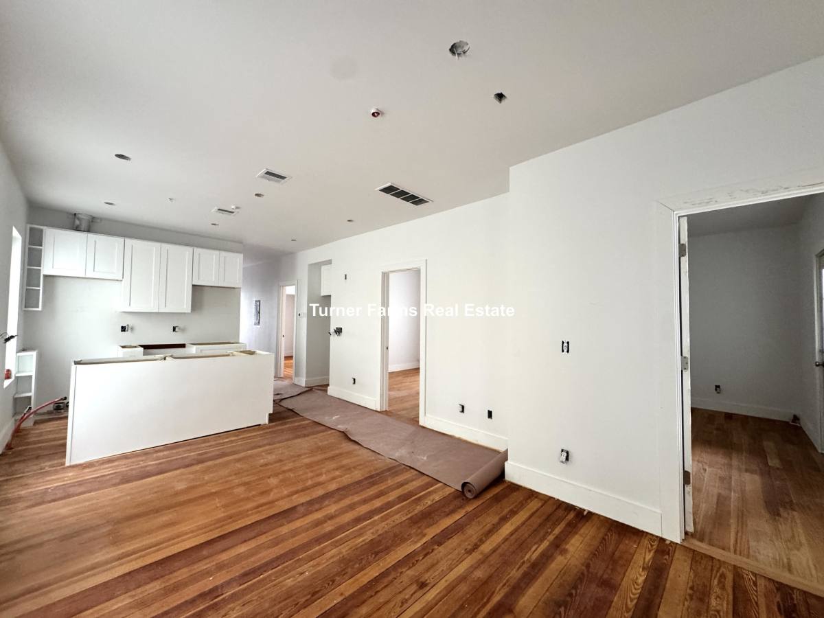 Apartment for rent at 82 Marion St, Somerville, MA 02143