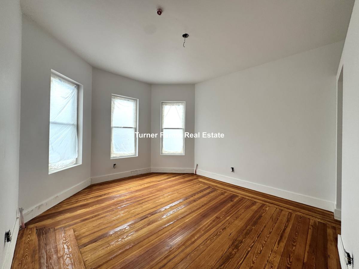 Apartment for rent at 82 Marion St, Somerville, MA 02143
