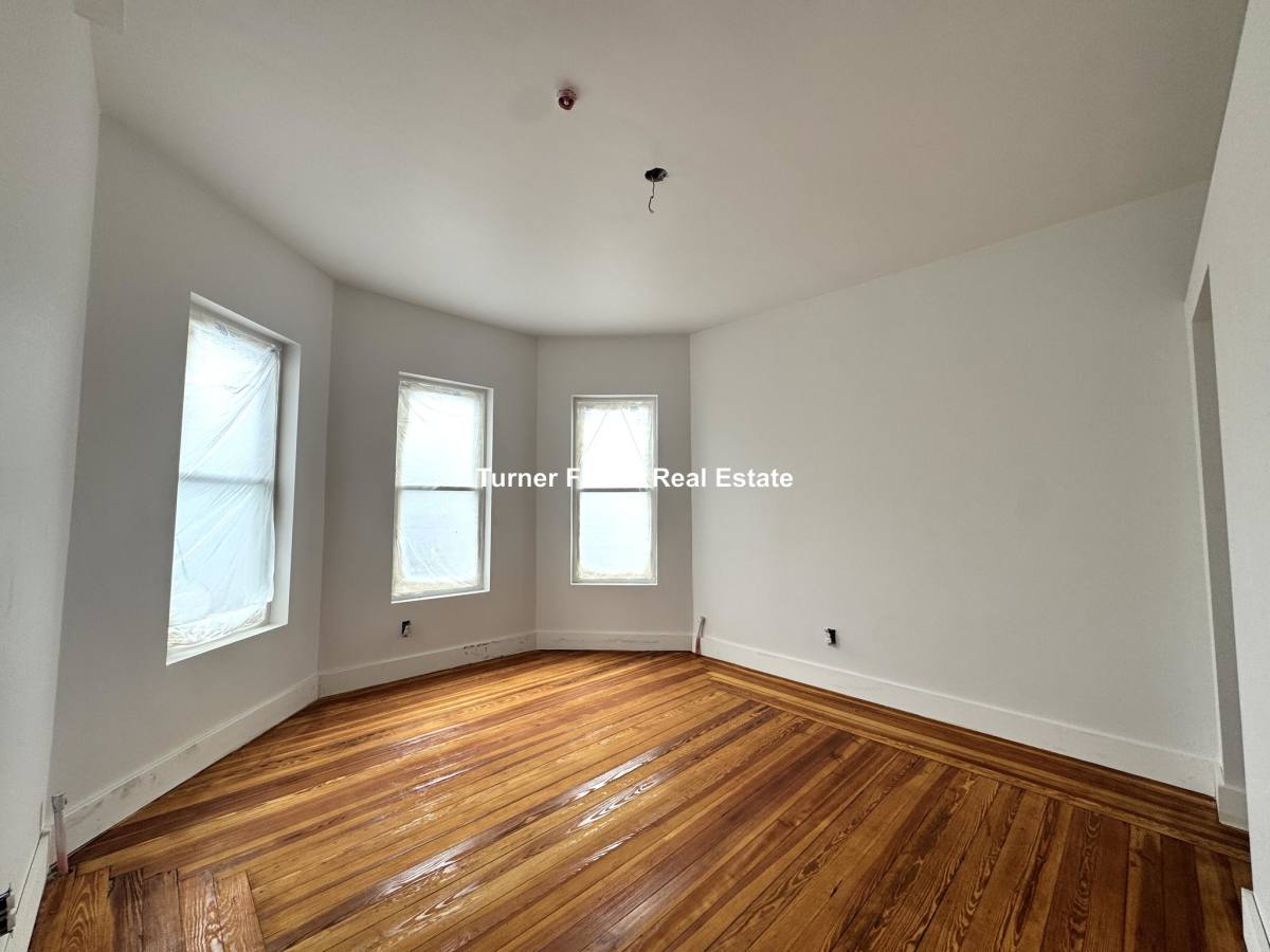 Apartment for rent at 82 Marion St, Somerville, MA 02143