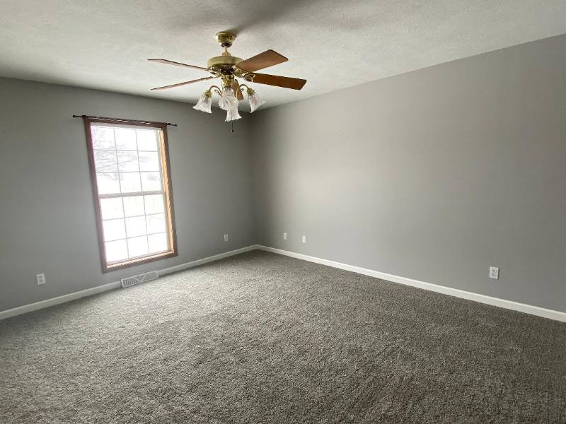 House for rent at 17 Bittersweet, Chatham, IL 62629