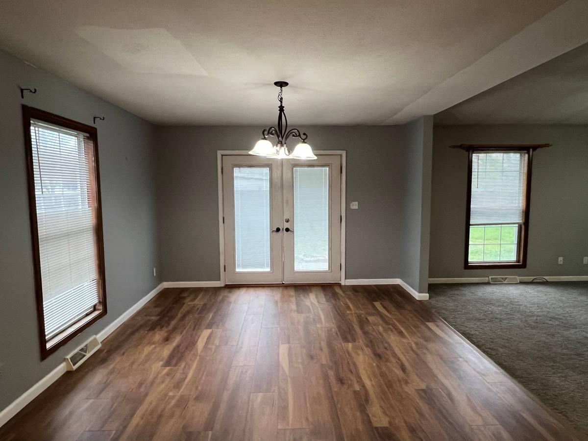 House for rent at 17 Bittersweet, Chatham, IL 62629