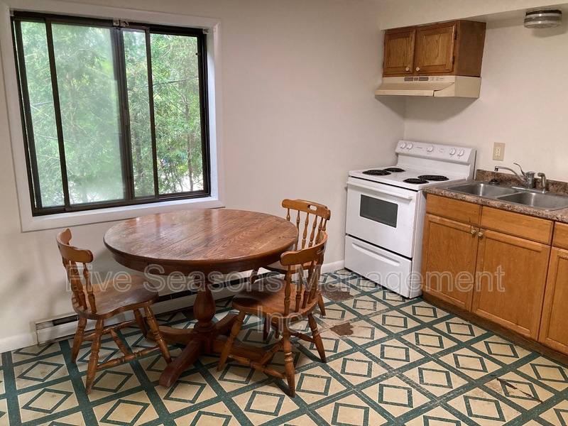 Townhouse for rent at 1036 N Ave #4, Burlington, VT 05408
