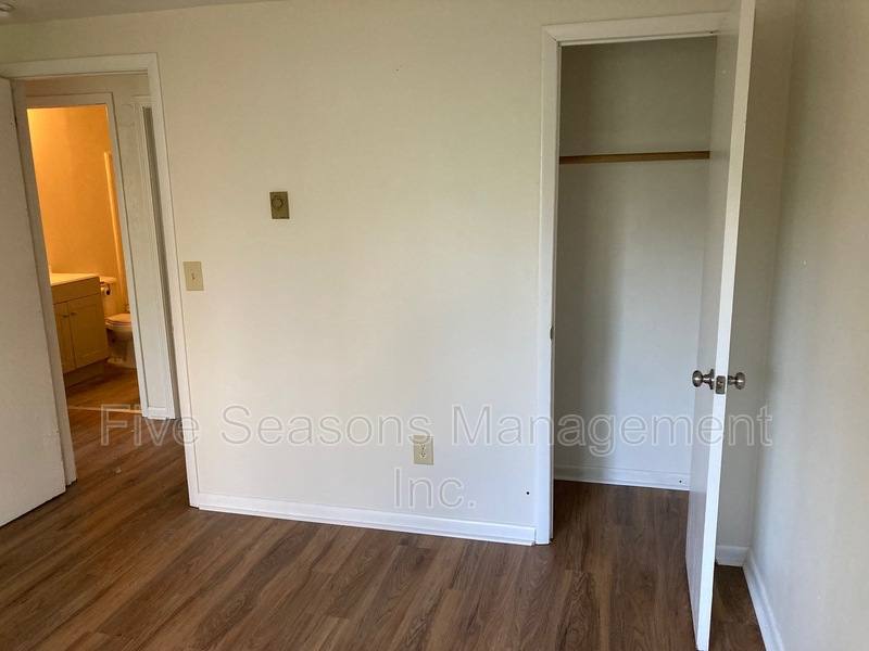 Townhouse for rent at 1036 N Ave #4, Burlington, VT 05408
