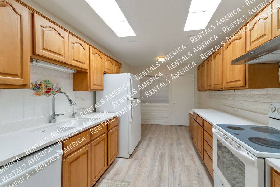 Townhouse for rent at 88 E Cholla Shadows Dr, Tucson, AZ 85704