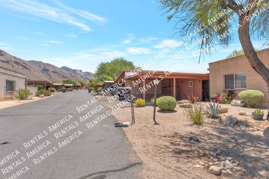 Townhouse for rent at 88 E Cholla Shadows Dr, Tucson, AZ 85704