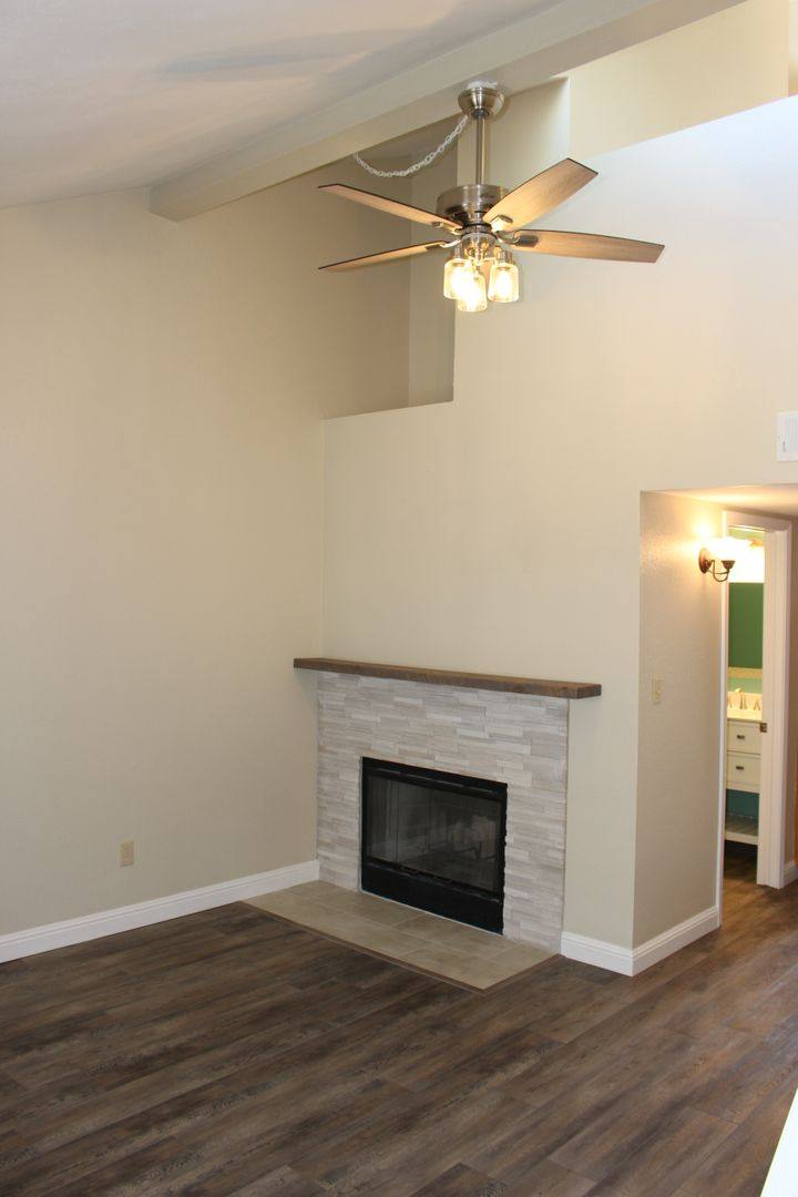 Townhouse for rent at 2600 Brookside Dr, Bakersfield, CA 93311