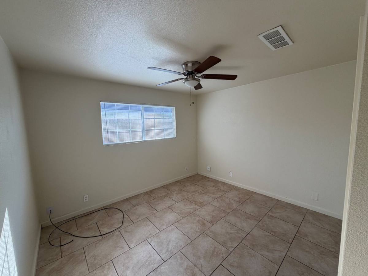 Apartment for rent at 80 E 12th St, Merced, CA 95341