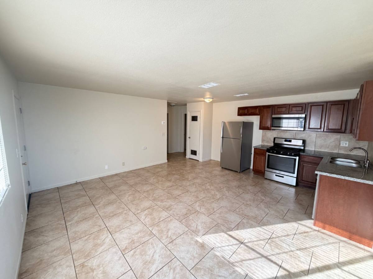 Apartment for rent at 80 E 12th St, Merced, CA 95341