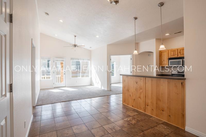 Condo for rent at 1052 Canyon Meadow Dr #3, Provo, UT 84606