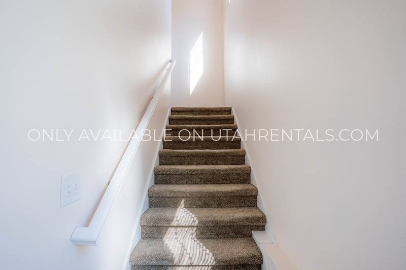 Condo for rent at 1052 Canyon Meadow Dr #3, Provo, UT 84606