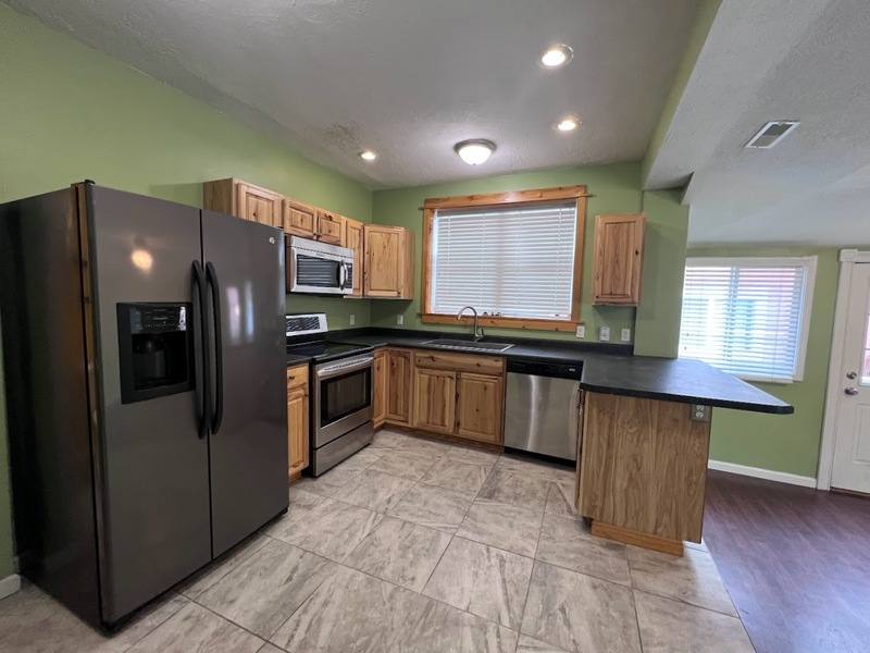 Apartment for rent at 867 E Browning Ave #3, Salt Lake City, UT 84105