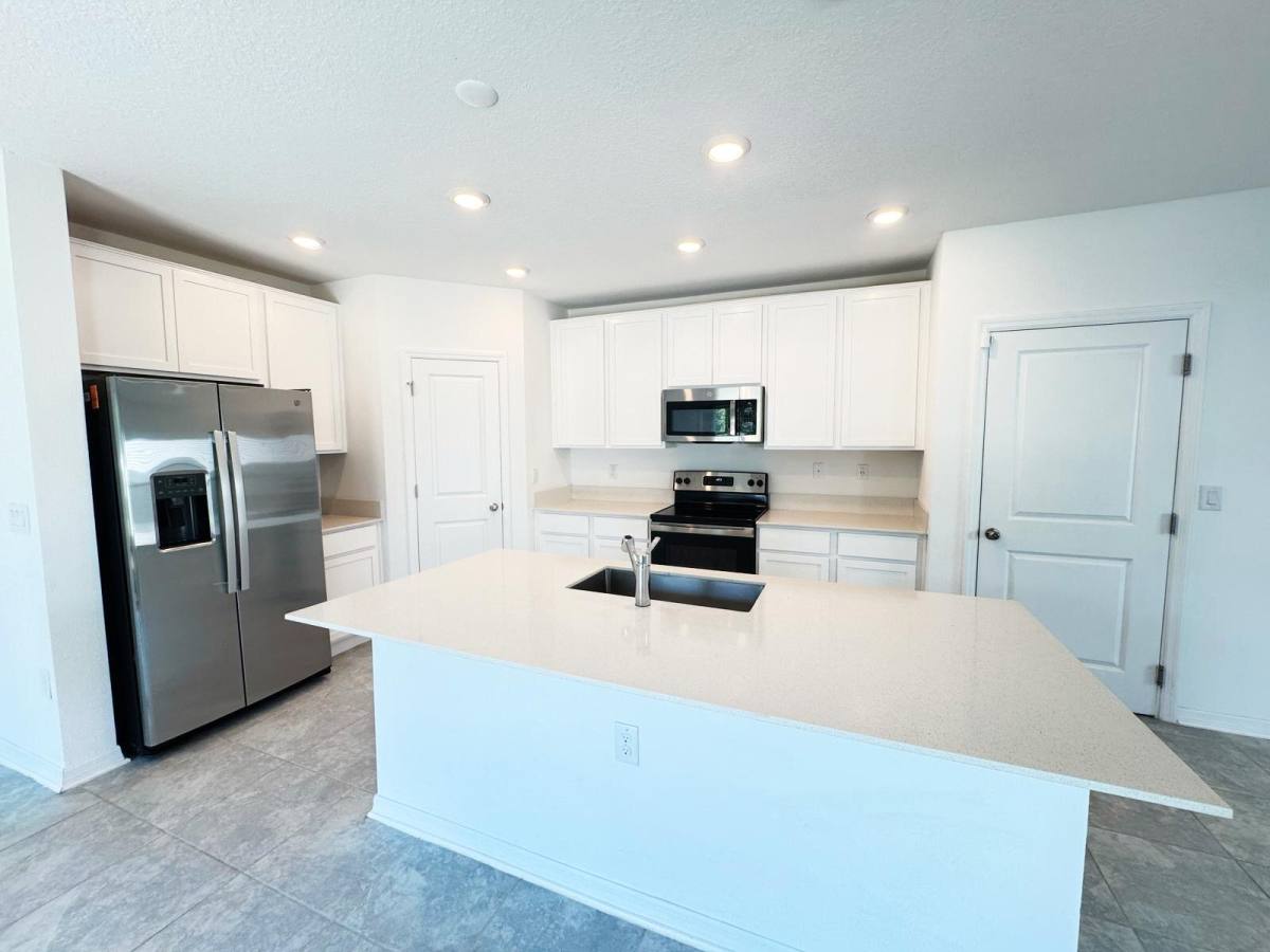 House for rent at 645 Bell Prairie Circle, Lake Wales, FL 33859