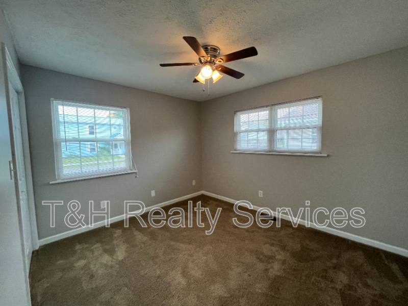 Apartment for rent at 520 S Pike St, Shelbyville, IN 46176