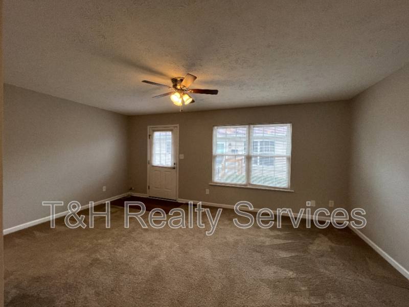 Apartment for rent at 520 S Pike St, Shelbyville, IN 46176