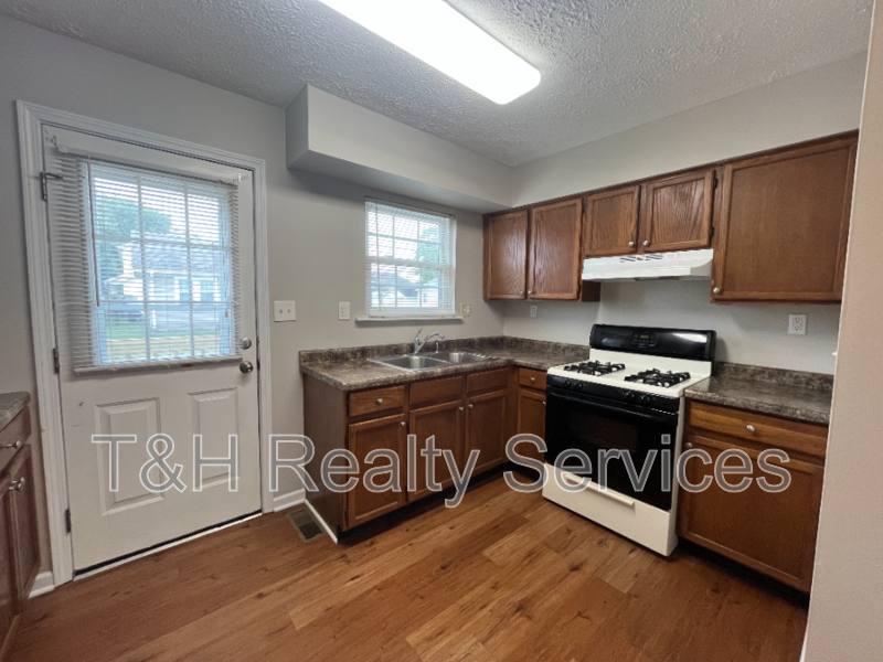 Apartment for rent at 520 S Pike St, Shelbyville, IN 46176