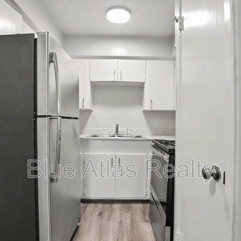 Apartment for rent at 411 E Polk St #1, Richardson, TX 75081