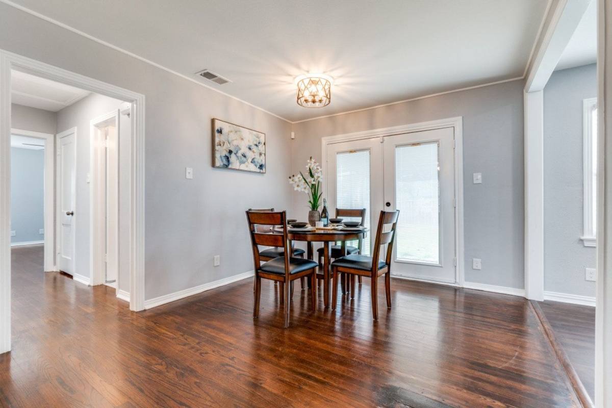 House for rent at 2736 Rolinda Dr, Dallas, TX 75211