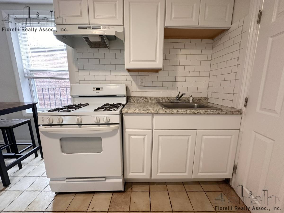 Apartment for rent at 39 Charter St #5R, Boston, MA 02113