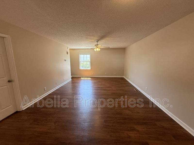 Townhouse for rent at 152 Gray Station Rd #14, Johnson City, TN 37615