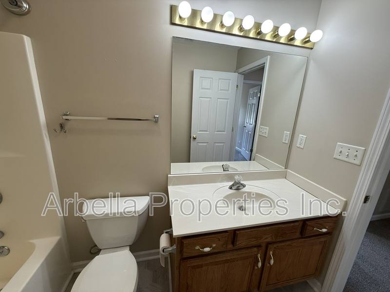 Townhouse for rent at 152 Gray Station Rd #14, Johnson City, TN 37615