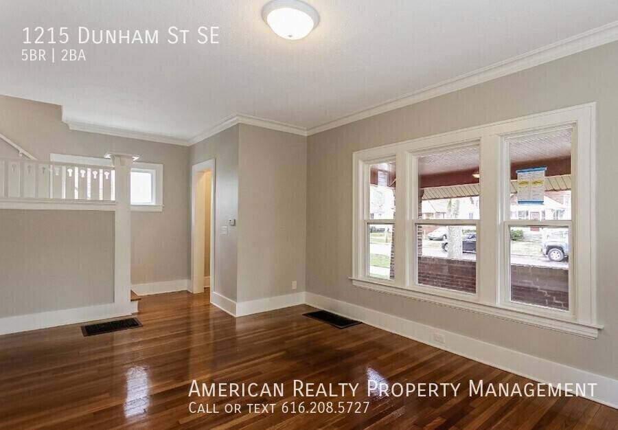 House for rent at 1215 Dunham St SE, Grand Rapids, MI 49506