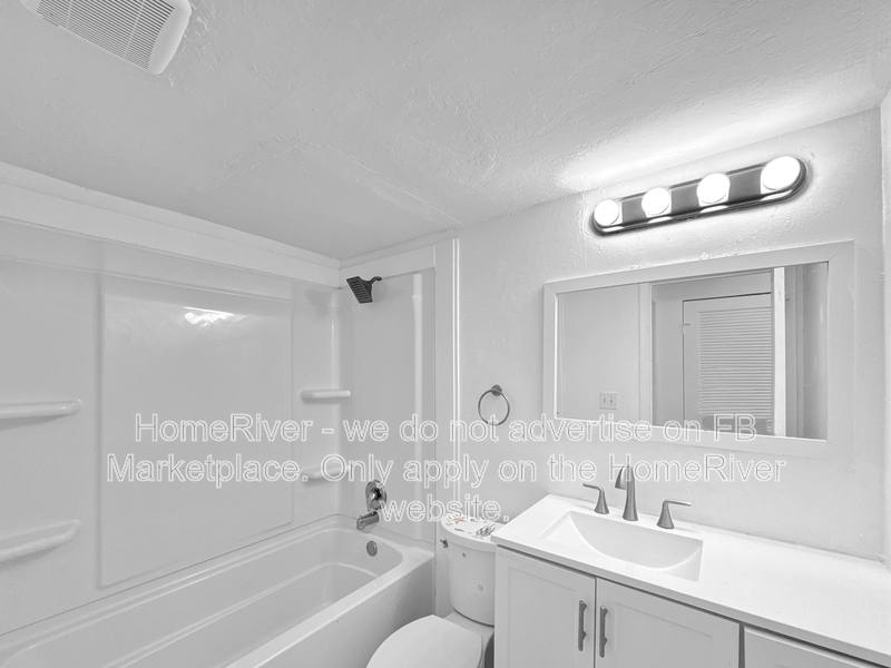 Apartment for rent at 5467 2nd Ave, Fort Myers, FL 33907