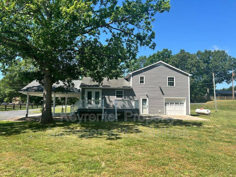 House for rent at 781 Cold Springs Rd, Stuarts Draft, VA 24477