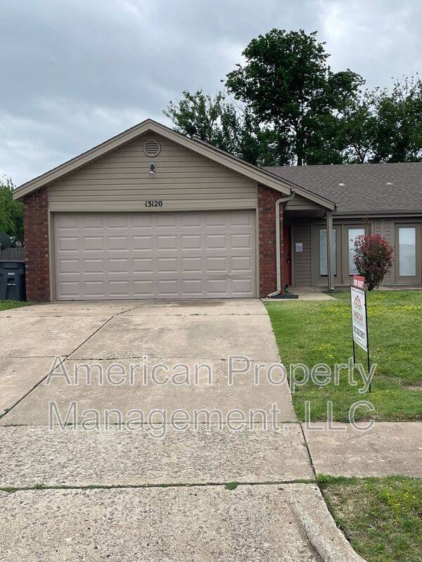 Apartment for rent at 13120 E 44th St, Tulsa, OK 74134