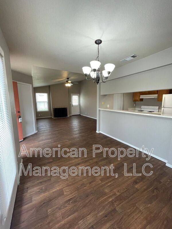 Apartment for rent at 13120 E 44th St, Tulsa, OK 74134