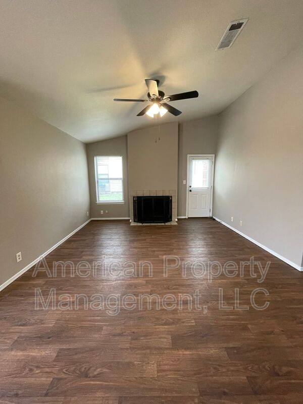 Apartment for rent at 13120 E 44th St, Tulsa, OK 74134
