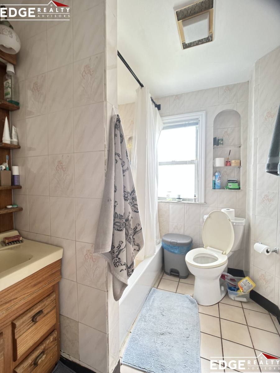 Apartment for rent at 115 Lanark Rd, Brighton, MA 02135